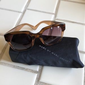 Marc by Marc Jacobs Sunnies